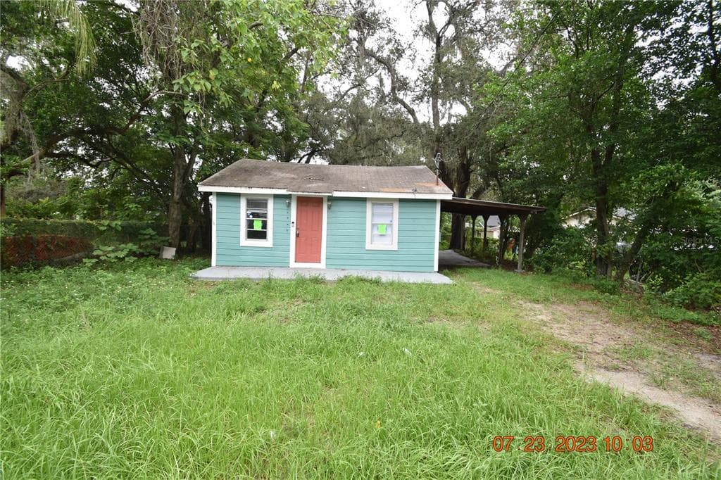 2010 E YUKON STREET TAMPA, FL 33604