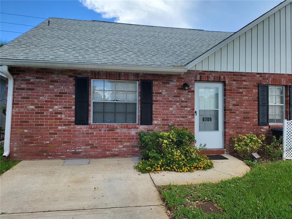 6709 DEVONSHIRE LN NEW PORT RICHEY, FL 34653