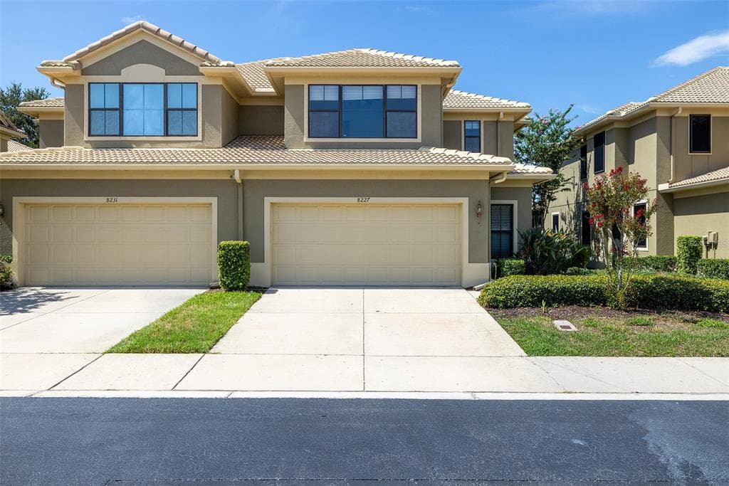8227 ACADIAN LANE SEMINOLE, FL 33777