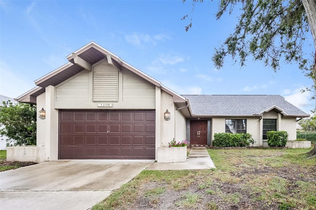 1210 SE 36TH TERRACE CAPE CORAL, FL 33904