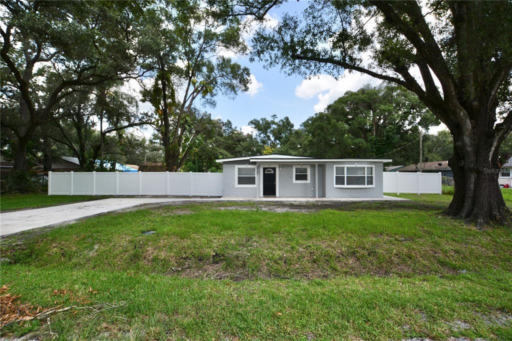3307 N 76TH STREET TAMPA, FL 33619