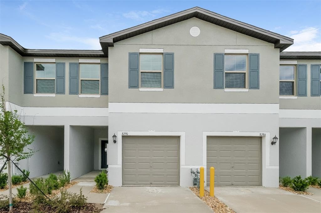 8290 CRESCENT OAKS DRIVE NEW PORT RICHEY, FL 34655