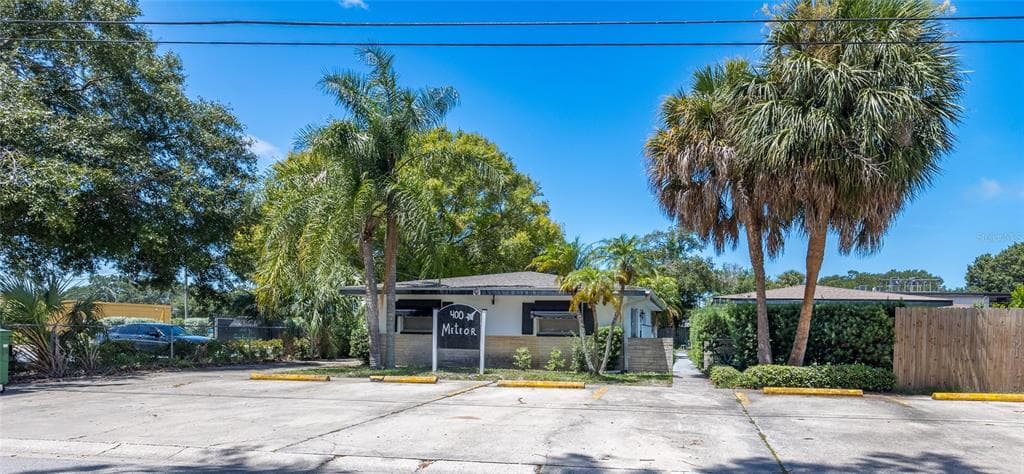 400 S METEOR AVENUE UNIT 4 CLEARWATER, FL 33765