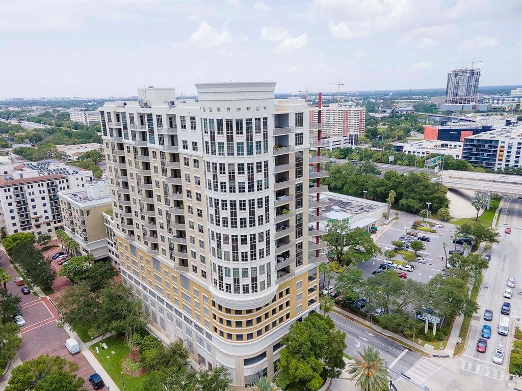 275 BAYSHORE BOULEVARD UNIT 1805 TAMPA, FL 33606