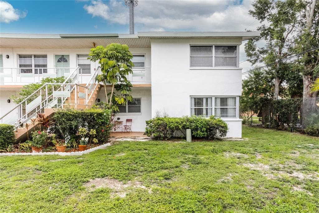 5955 18TH STREET N UNIT 9