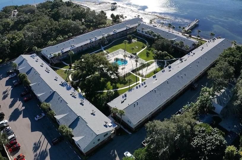 650 PINELLAS POINT DRIVE S UNIT 139 ST PETERSBURG, FL 33705