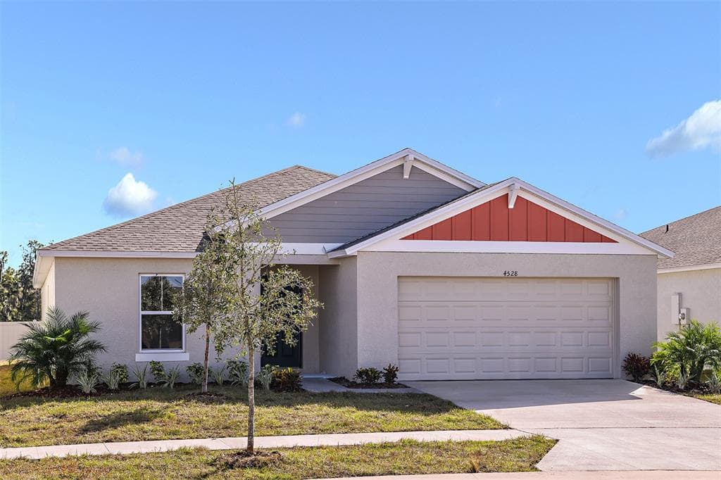2422 OAKWOOD LANE DAVENPORT, FL 33837
