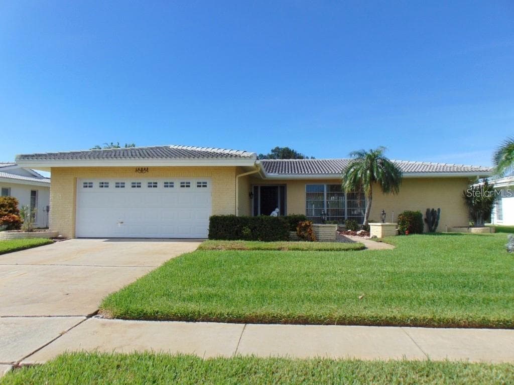 14903 IMPERIAL POINT DRIVE N LARGO, FL 33774