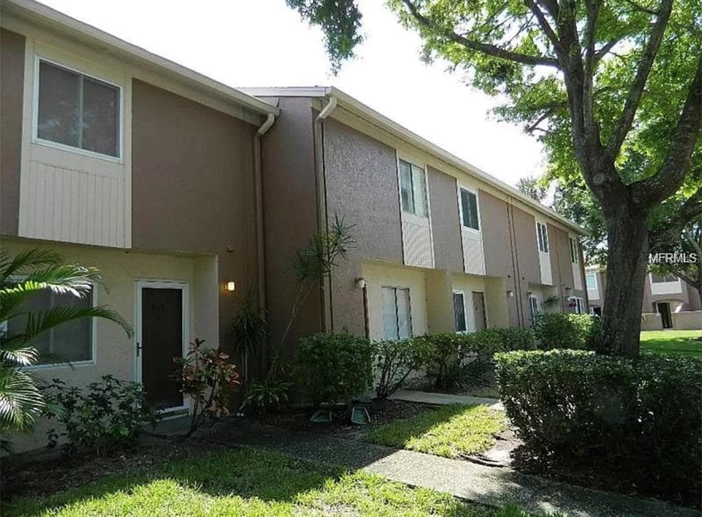 122 114TH TERRACE NE UNIT 122 ST PETERSBURG, FL 33716