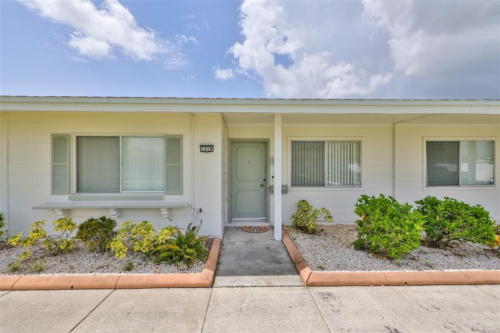1310 BURBANK COURT SUN CITY CENTER, FL 33573