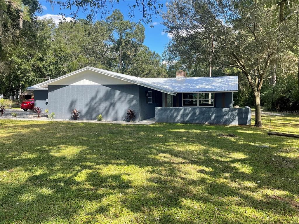 17818 DEERFIELD DRIVE LUTZ, FL 33558