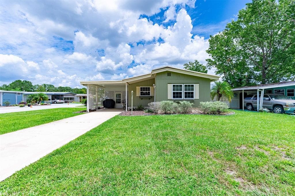 2540 KAREN DRIVE MOUNT DORA, FL 32757