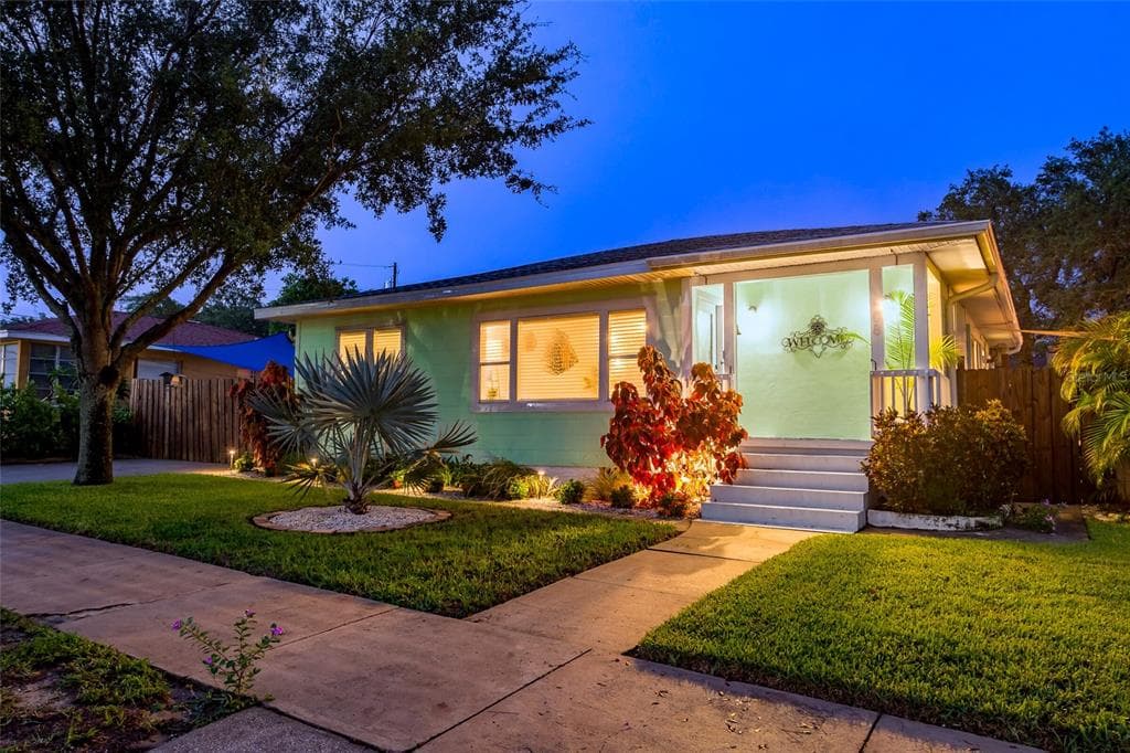 508 N GROSSE AVENUE TARPON SPRINGS, FL 34689