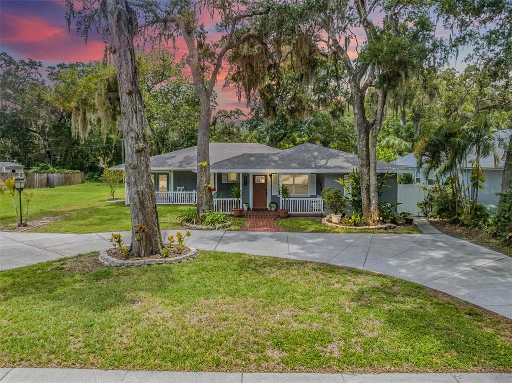 5536 ILLINOIS AVENUE NEW PORT RICHEY, FL 34652