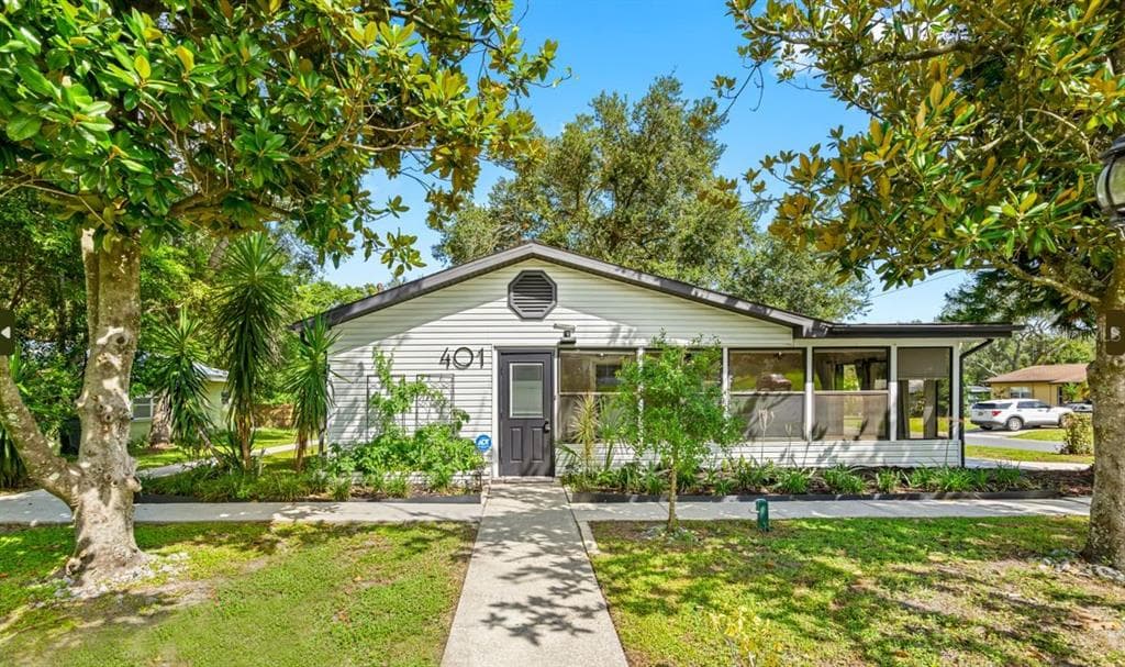 401 FLAMINGO DRIVE LAKELAND, FL 33803