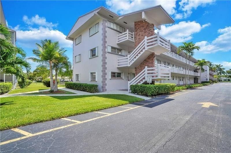 700 LAYNE BOULEVARD UNIT 312 HALLANDALE BEACH, FL 33009