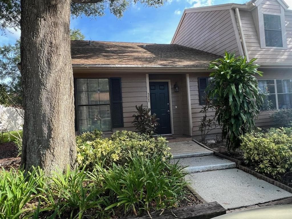 5322 BRADBURY COURT
