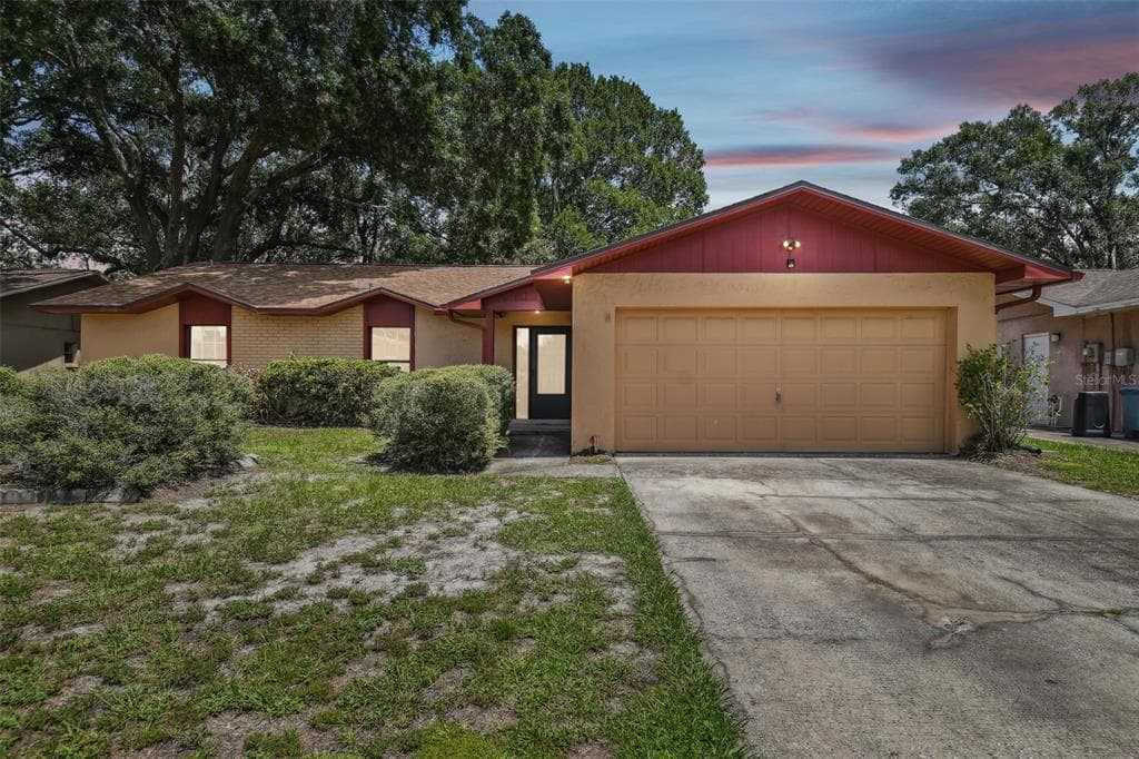 7920 SOARING TRAIL LANE TAMPA, FL 33615