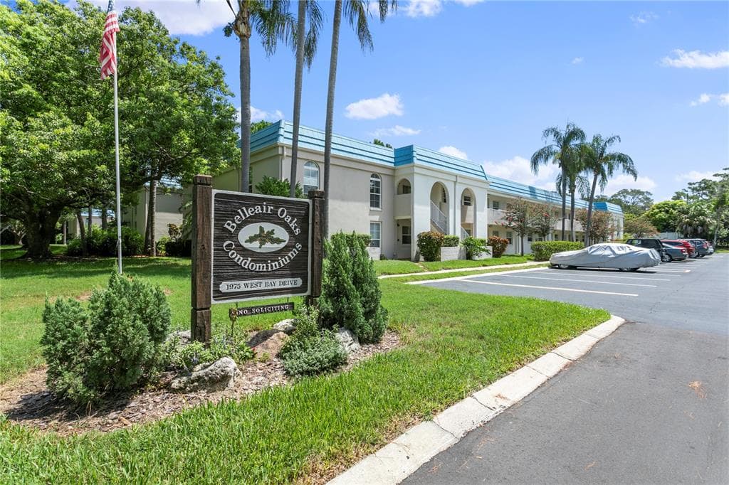 1975 W BAY DRIVE UNIT 215 LARGO, FL 33770