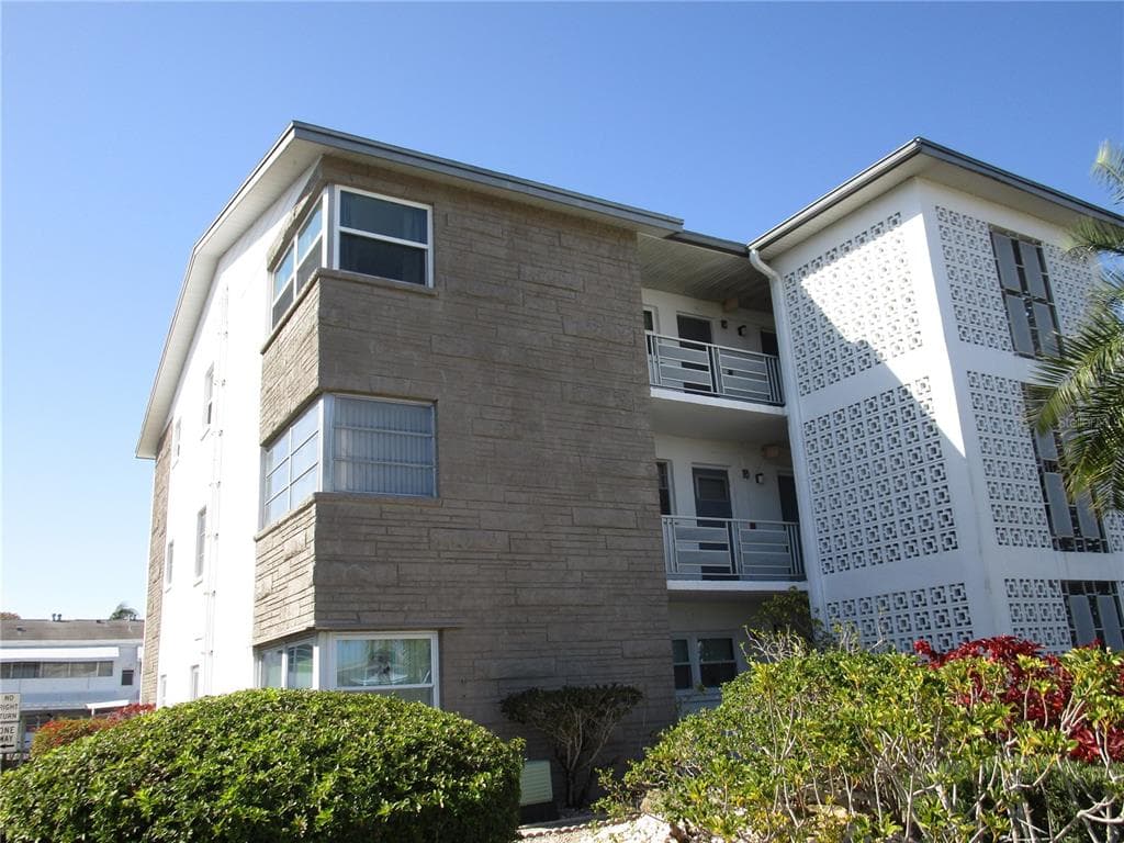 6000 20TH STREET N UNIT 134 ST PETERSBURG, FL 33714