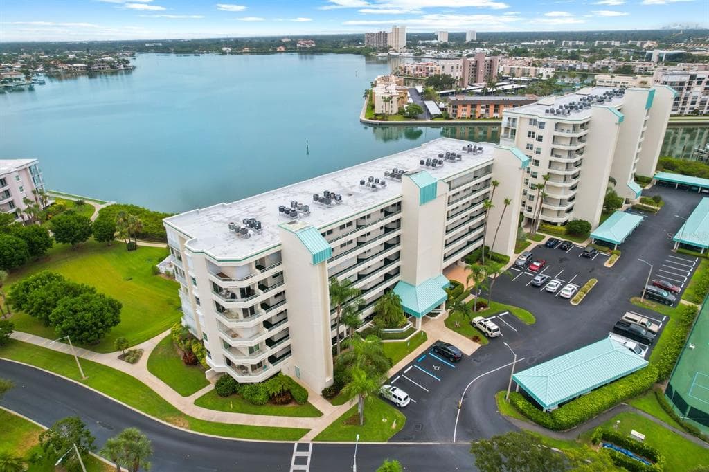 7979 SAILBOAT KEY BOULEVARD S UNIT 605 SOUTH PASADENA, FL 33707