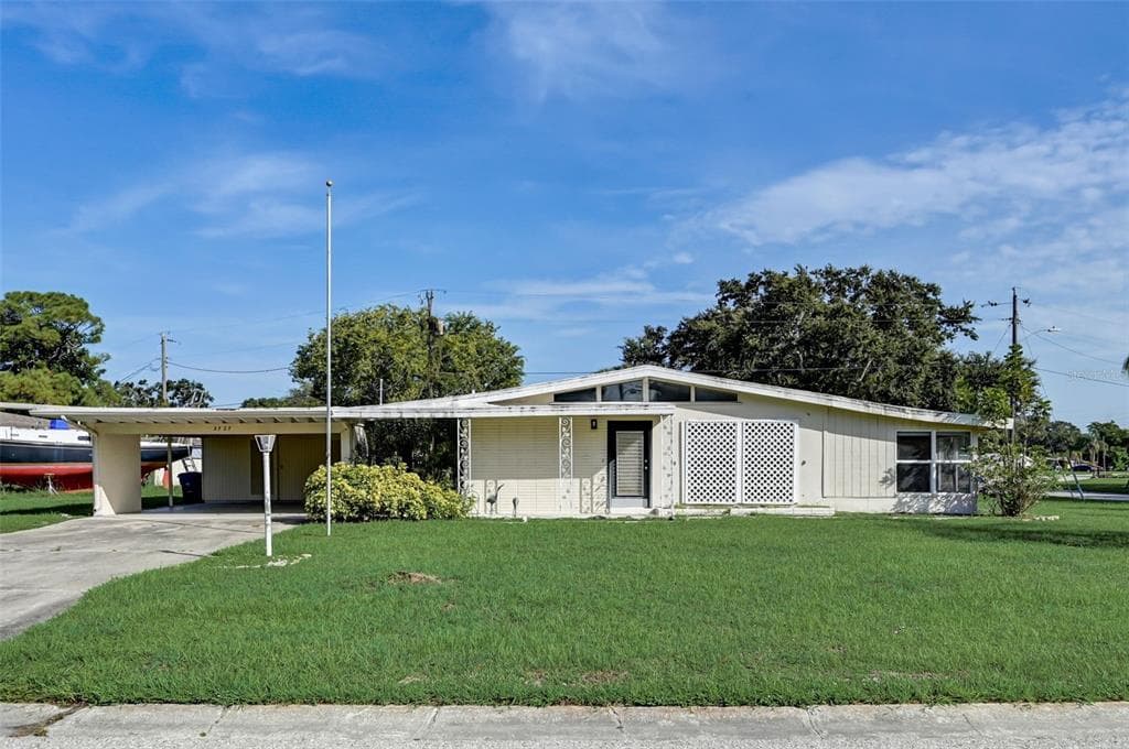 3727 DOVER DRIVE SARASOTA, FL 34235