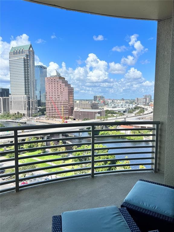 275 BAYSHORE BOULEVARD UNIT 1502 TAMPA, FL 33606