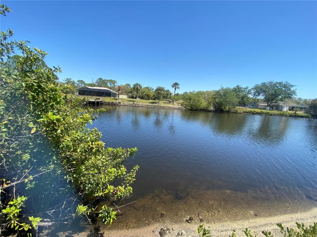 2162 DOOLITTLE LANE PORT CHARLOTTE, FL 33953