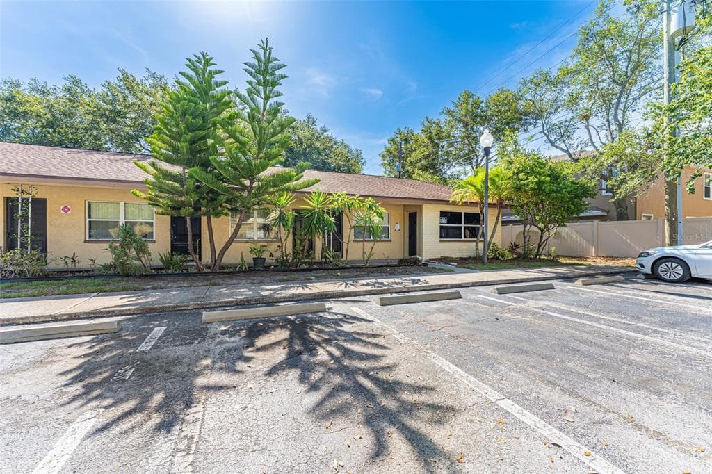 2501 HARN BOULEVARD UNIT J14 CLEARWATER, FL 33764
