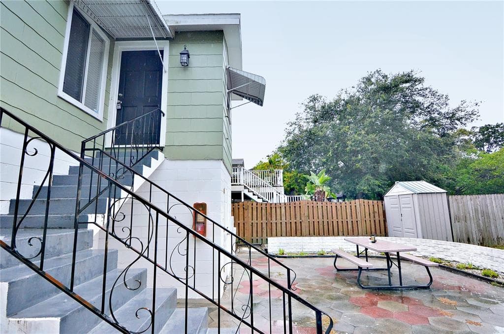 1119 14TH STREET N UNIT 1/2 ST PETERSBURG, FL 33705