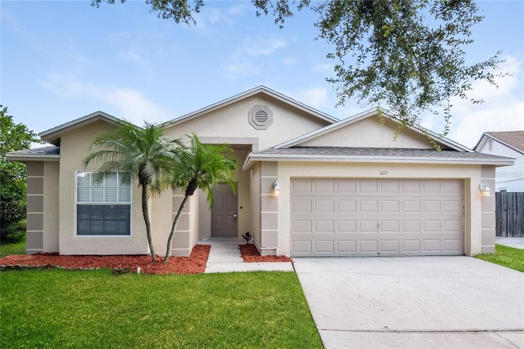 1672 PORTSMOUTH LAKE DRIVE BRANDON, FL 33511