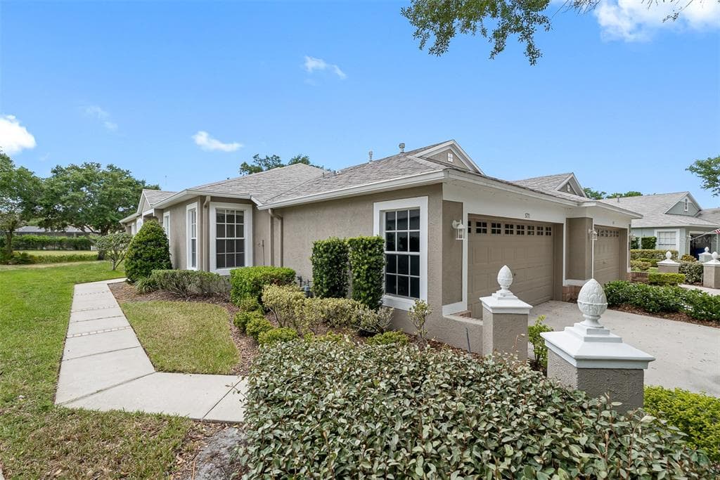 5733 HERONPARK PLACE LITHIA, FL 33547