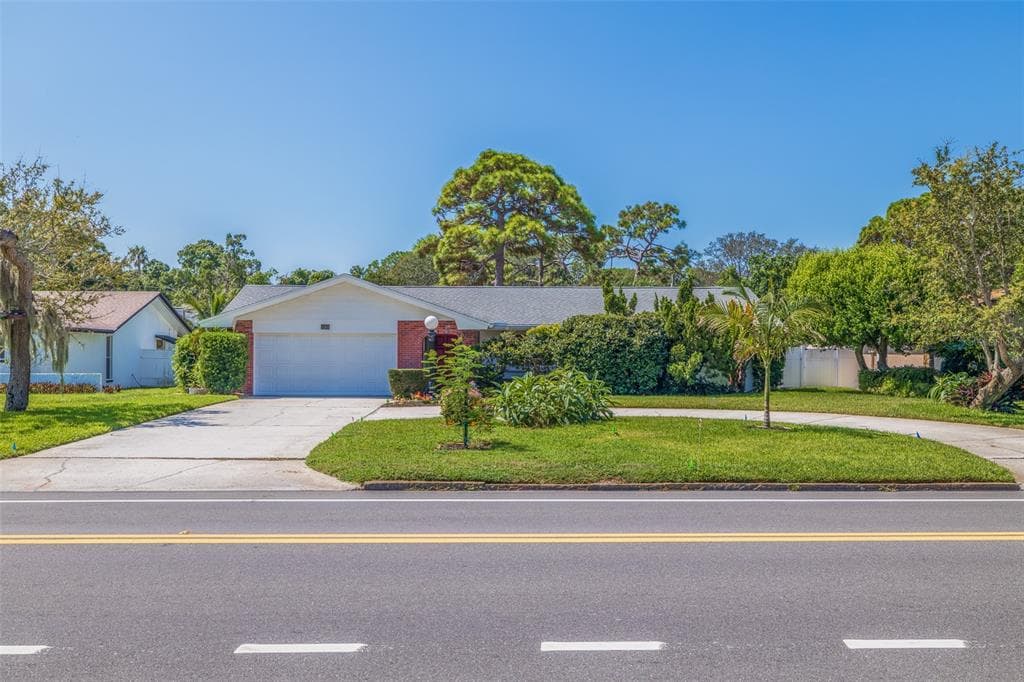 1160 PINELLAS POINT DRIVE S ST PETERSBURG, FL 33705