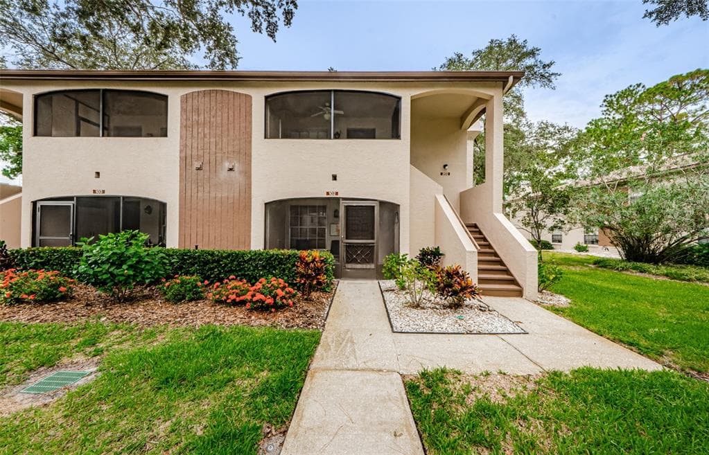 3008 BONAVENTURE CIRCLE UNIT 102 PALM HARBOR, FL 34684