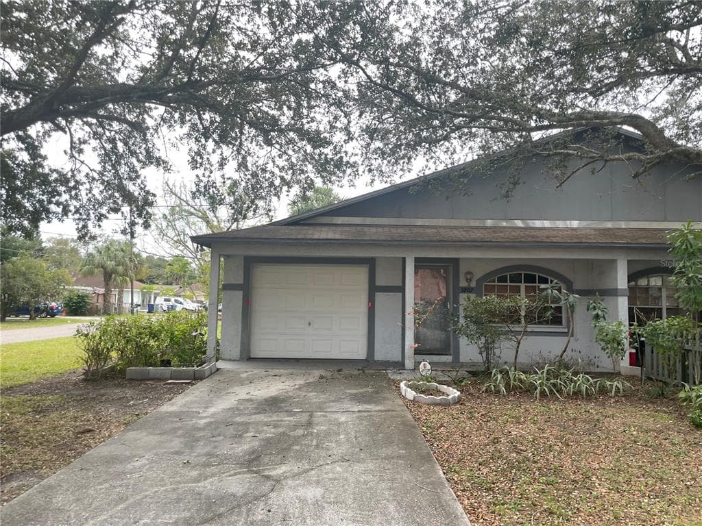 3807 E CAYUGA STREET TAMPA, FL 33610