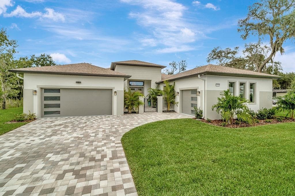 15303 SERENGETI BOULEVARD SPRING HILL, FL 34610