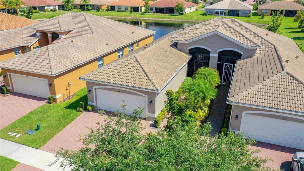4835 MARBLE SPRINGS CIRCLE WIMAUMA, FL 33598