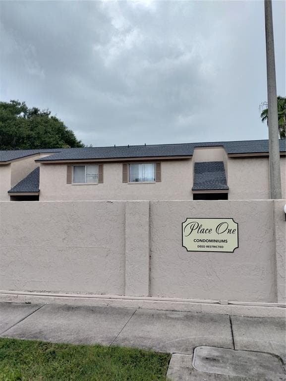 7601 ABBEY LANE UNIT C TAMPA, FL 33617