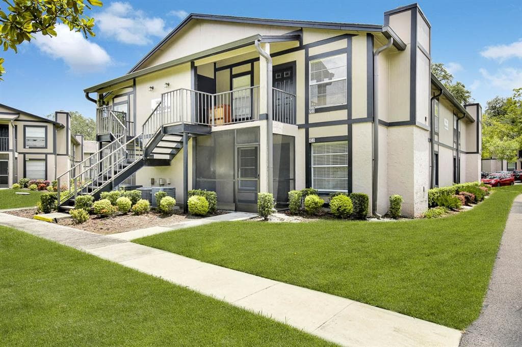 14663 NORWOOD OAKS DRIVE UNIT 103 TAMPA, FL 33613