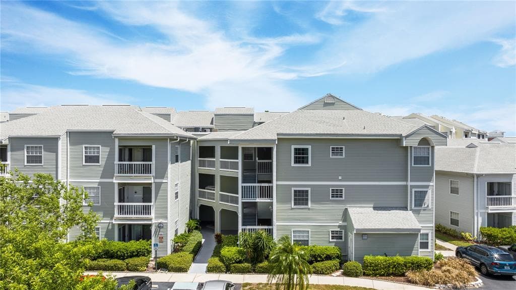 6826 STONES THROW CIRCLE N UNIT 11306 ST PETERSBURG, FL 33710