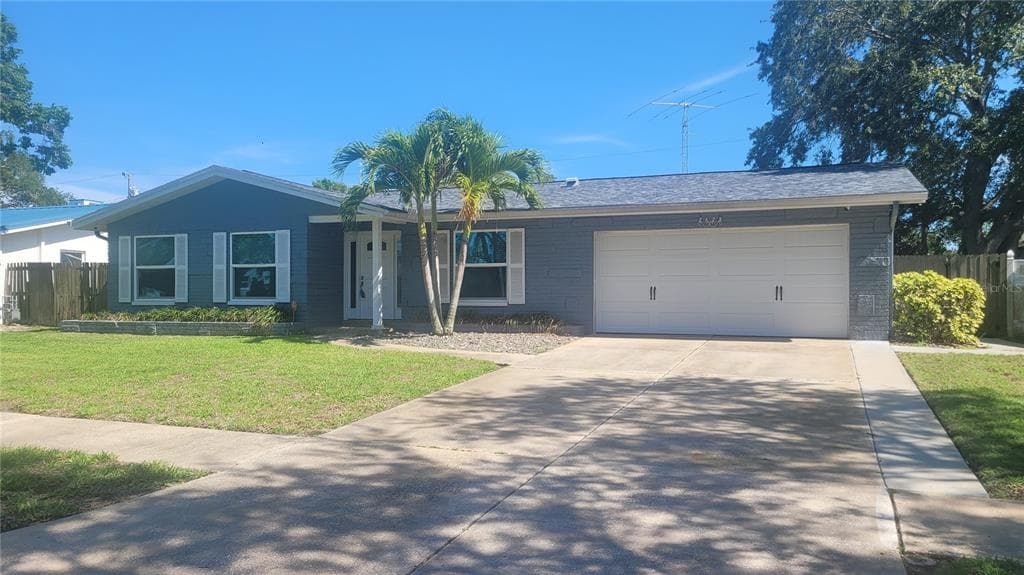 2425 GLENANN DRIVE