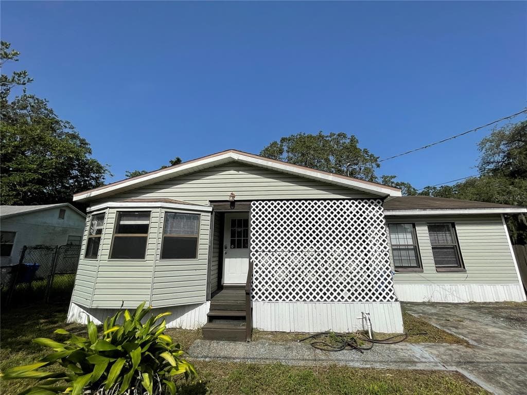 6212 N 44TH STREET TAMPA, FL 33610