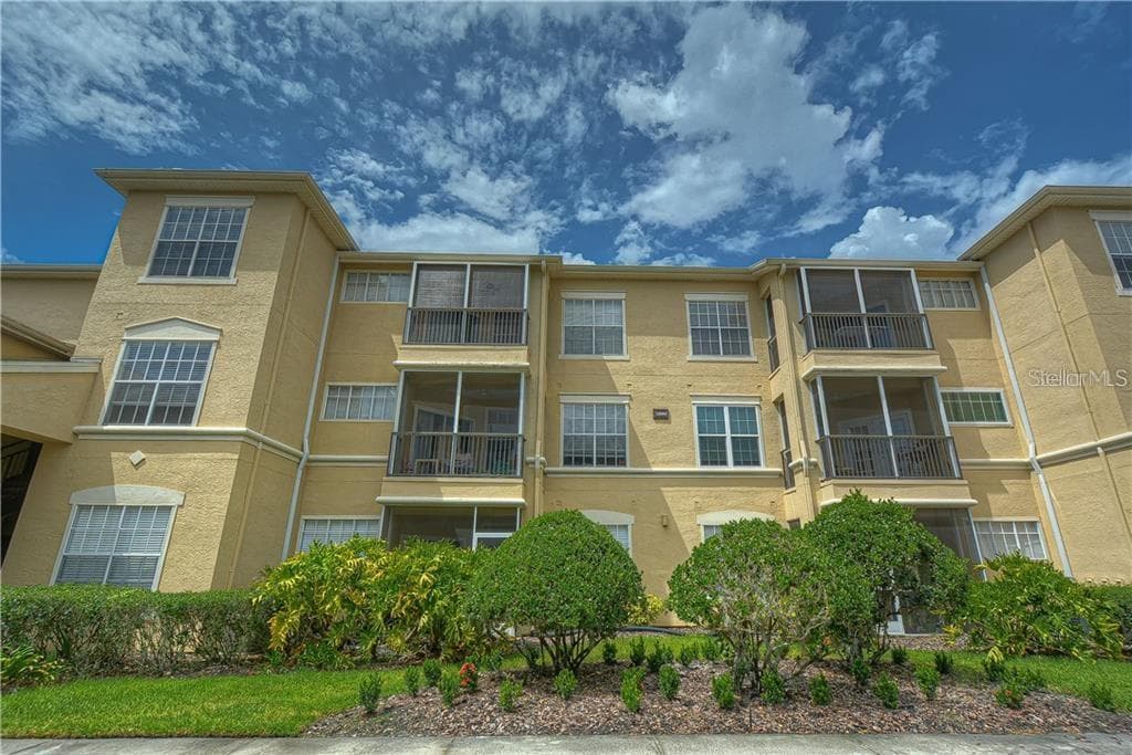 5125 PALM SPRINGS BOULEVARD UNIT 5302 TAMPA, FL 33647