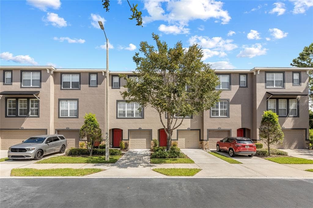 2547 LEXINGTON OAK DRIVE BRANDON, FL 33511
