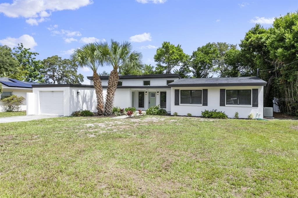 2713 RENATTA DRIVE BELLEAIR BLUFFS, FL 33770
