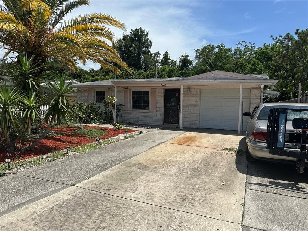 7112 GULF BREEZE CIRCLE HUDSON, FL 34667