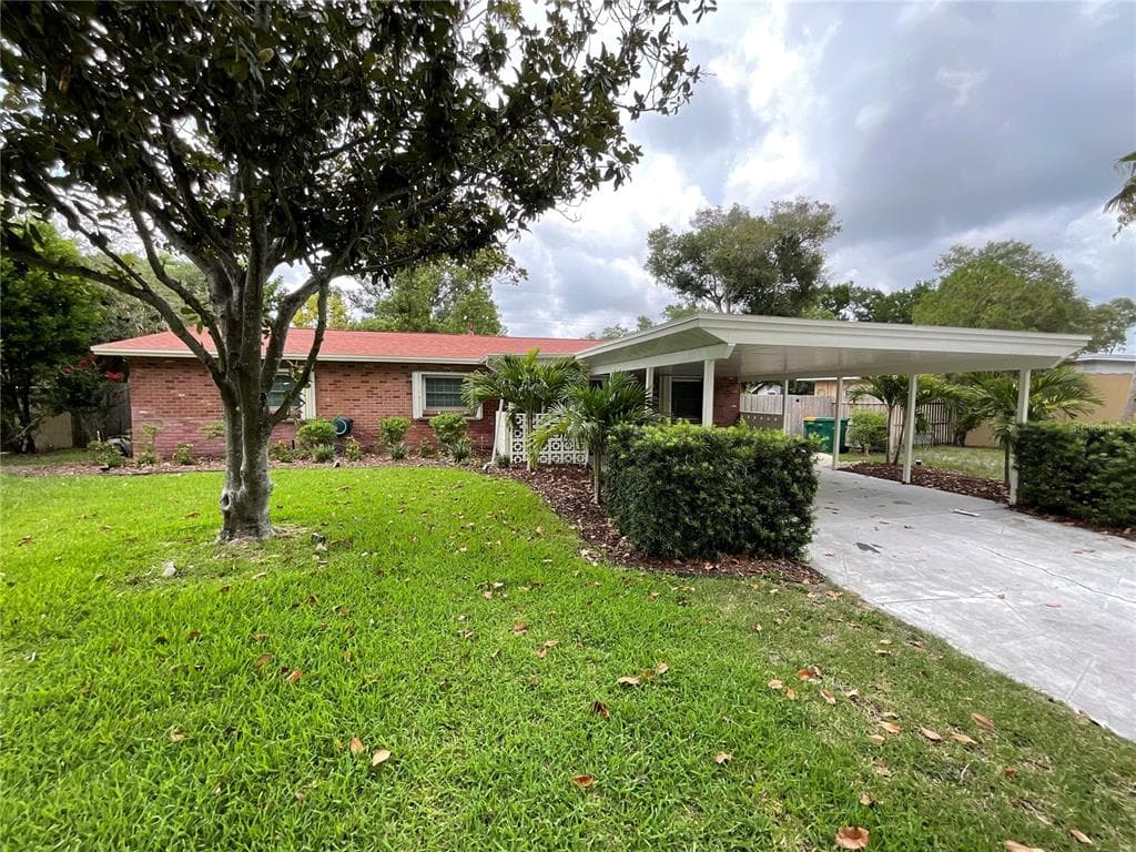 15317 BEDFORD CIRCLE W CLEARWATER, FL 33764
