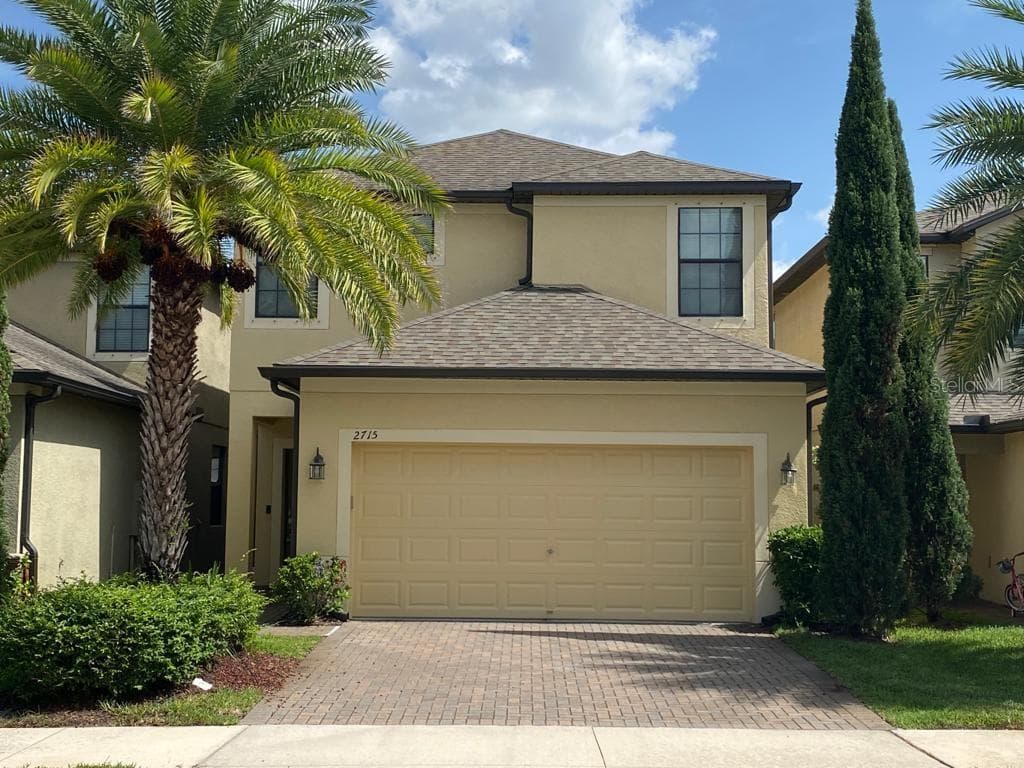 2715 HAMPTON GREEN LANE BRANDON, FL 33511