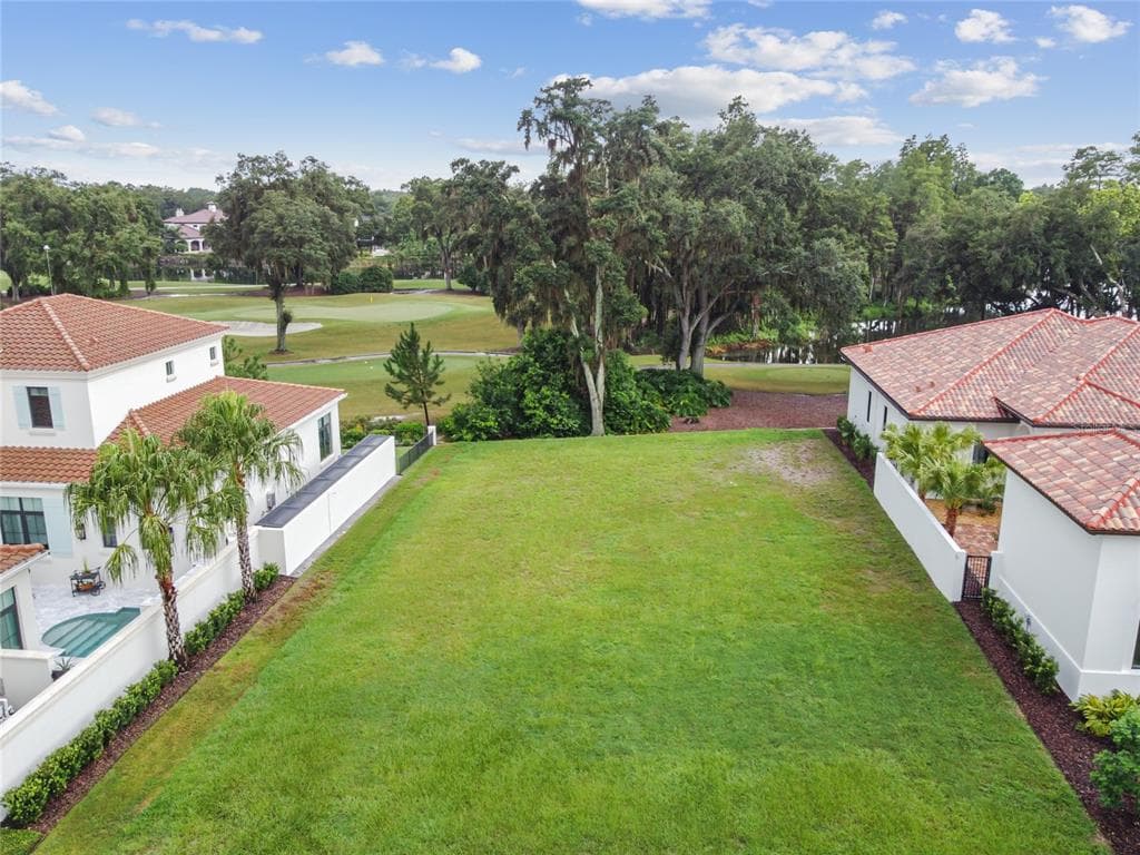 16912 VILLALAGOS DE AVILA LUTZ, FL 33548
