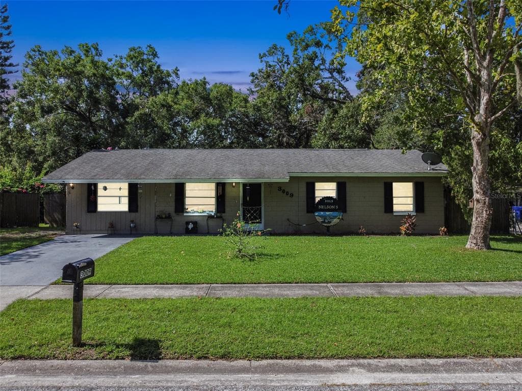 3009 S WILLOW DRIVE PLANT CITY, FL 33566